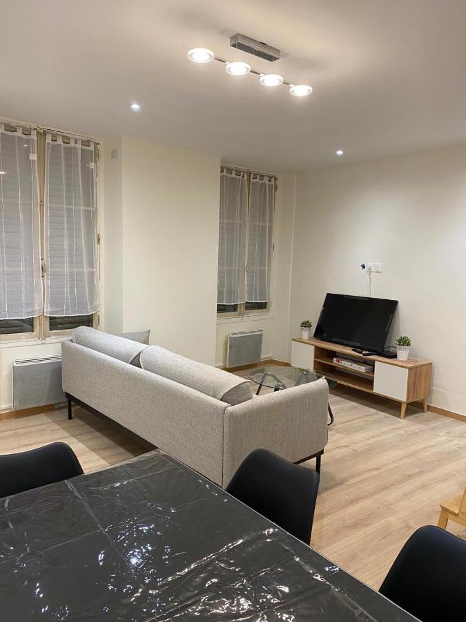 Grand F4 De 71M2 Pour 6 Personnes En Plein Centre Ville Arpajon Exterior foto
