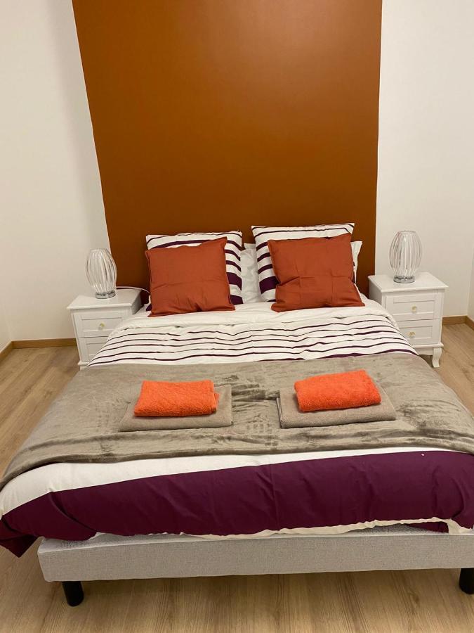 Grand F4 De 71M2 Pour 6 Personnes En Plein Centre Ville Arpajon Exterior foto